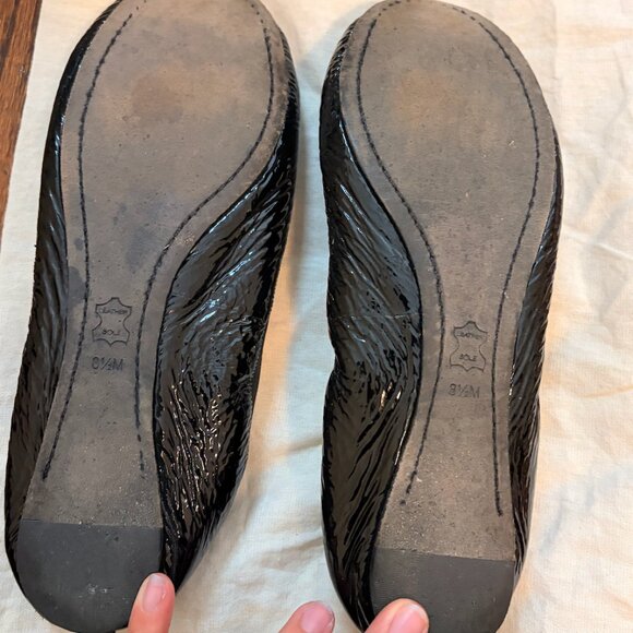 Tory Burch Women’s Caroline 2 Flats – Black Patent – Size 8.5 – Excellent Cond - Picture 4 of 5